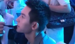 娱乐吃瓜女明星去世,吃瓜女明星离世引发哀思